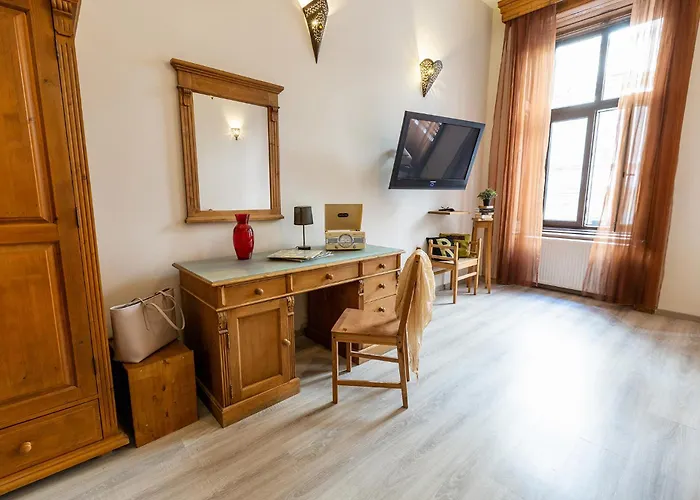 Friends Hostel&Apartments